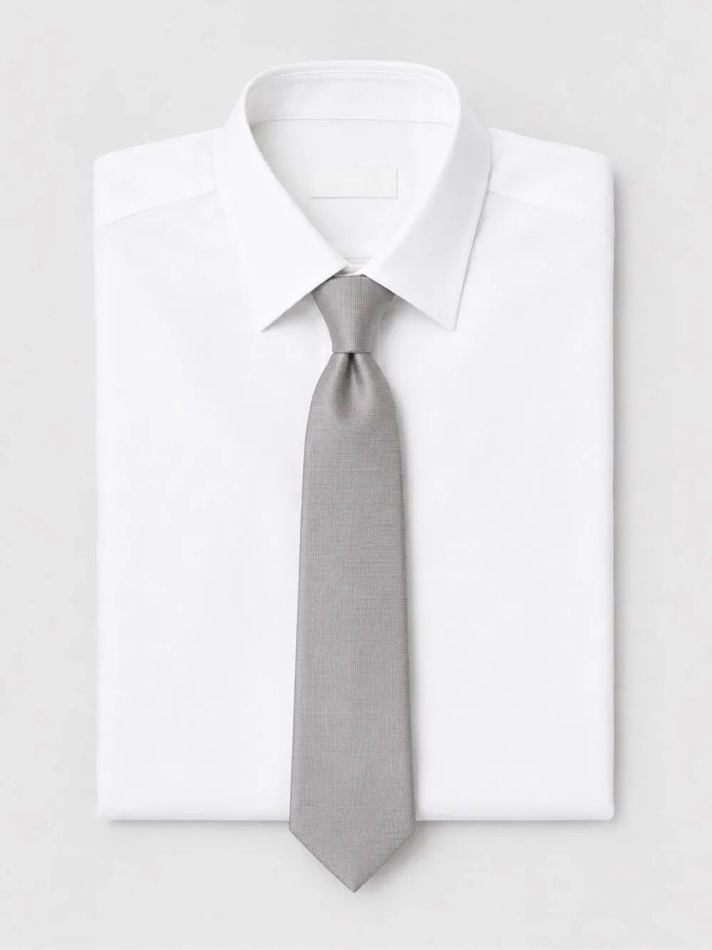Gucci Silver Silk Necktie Luxury Italian Designer Tie Made in Italy, $315
